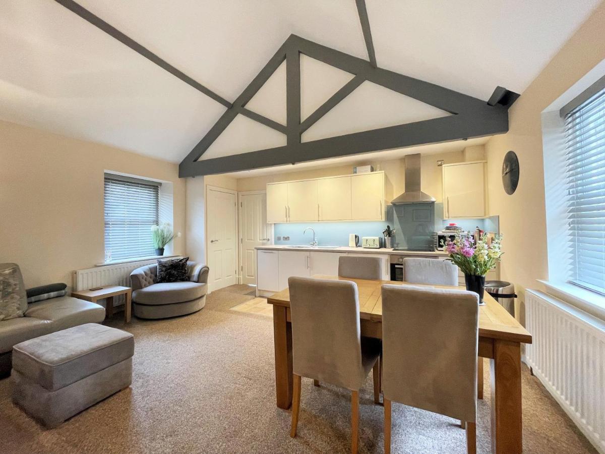 Arthurs Cottage -Charming Courtyard Cottage In The Heart Of Kendal, The Lake District ภายนอก รูปภาพ